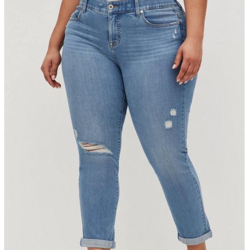Bombshell stretch premium stretch high rise jean